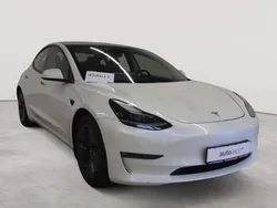 Pearl white multicoat Gebraucht 2021 Tesla Model 3 Limousine | 24.290 € (Superpreis)