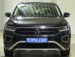 Deep black pearlescent (metallic) Gebraucht 2024 VW T-Roc Move SUV | 26.950 € (Fairer Preis)