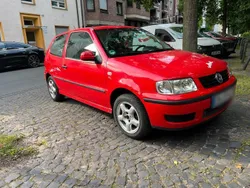 Schwarz Gebraucht 2000 VW Polo Kombi | 1.100 € (Teuer)