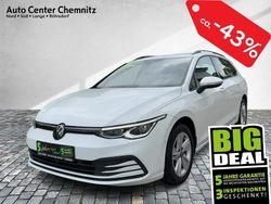 Weiß Gebraucht 2023 VW Golf VIII Life Kombi | 21.811 € (Fairer Preis)