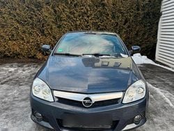 Blau Gebraucht 2007 Opel Tigra Cabrio | 1.800 € (Fairer Preis)