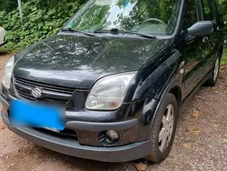 Schwarz Gebraucht 2005 Suzuki Ignis Kleinwagen | 1.500 €
