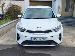 Weiß Gebraucht 2019 Kia Stonic Edition 7 SUV | 11.800 € (Fairer Preis)