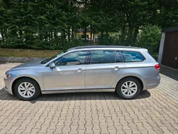 Grau Gebraucht 2018 VW Passat Trendline Kombi | 13.599 € (Guter Preis)