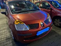 Rot Gebraucht 2005 Renault Modus Van / Kleinbus | 500 €