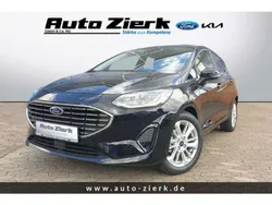 Obsidianschwarz metallic Gebraucht 2024 Ford Fiesta Titanium Kleinwagen | 22.990 € (Etwas zu teuer)