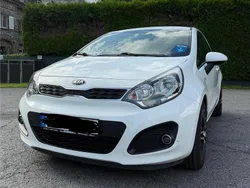 Weiß Gebraucht 2014 Kia Rio Kleinwagen | 5.400 € (Fairer Preis)
