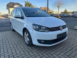 Weiß Gebraucht 2014 VW Touran Comfortline Van / Kleinbus | 8.950 € (Guter Preis)