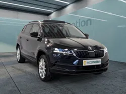 Schwarz Gebraucht 2020 Skoda Karoq Style SUV | 23.180 € (Fairer Preis)
