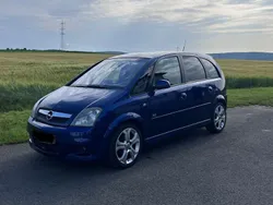 Blau Gebraucht 2009 Opel Meriva OPC Van / Kleinbus | 1.600 € (Guter Preis)