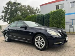 Blau Gebraucht 2010 Mercedes E200 Limousine | 10.499 € (Guter Preis)