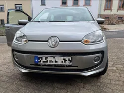 Beige Gebraucht 2017 VW up! Kleinwagen | 8.900 € (Guter Preis)