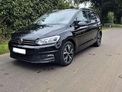 Schwarz Gebraucht 2020 VW Touran Highline Van / Kleinbus | 25.500 € (Guter Preis)