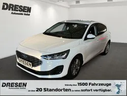Weiss Gebraucht 2023 Ford Focus Titanium Limousine | 21.990 € (Superpreis)