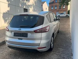 Silber Gebraucht 2016 Ford S-MAX S Van / Kleinbus | 8.999 € (Guter Preis)