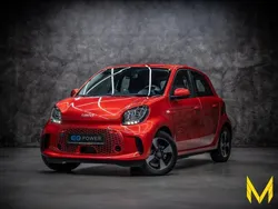 Rot cadmium red (metallic) metallic Gebraucht 2021 Smart ForFour Electric Drive Passion Limousine | 15.555 €