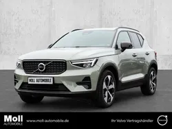Grün Gebraucht 2023 Volvo XC40 Plus SUV | 33.740 € (Guter Preis)