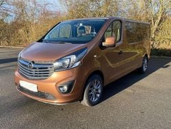 Braun Gebraucht 2017 Opel Vivaro Van / Kleinbus | 19.600 € (Fairer Preis)