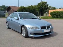 Blau Gebraucht 2010 BMW 325 Performance Coupé | 13.350 € (Fairer Preis)