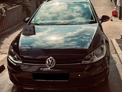 Schwarz Gebraucht 2016 VW Golf VII Kombi | 9.500 € (Fairer Preis)