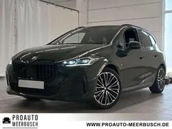 Sanremo green Gebraucht 2024 BMW 218 Active Tourer M Sport Van / Kleinbus | 30.499 € (Guter Preis)