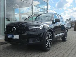 Schwarz Gebraucht 2020 Volvo XC40 R-Design SUV | 30.600 € (Teuer)