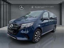 Blau Gebraucht 2024 Mercedes EQV300 Van / Kleinbus | 54.900 € (Teuer)