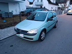 Grün Gebraucht 2002 Opel Corsa Coupé | 1.100 € (Fairer Preis)