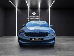 Grau Gebraucht 2022 Skoda Karoq Ambition SUV | 23.790 €