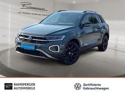Petroleum blue metallic (metallic) Gebraucht 2023 VW T-Roc Style SUV | 31.390 € (Fairer Preis)