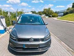 Silber Gebraucht 2018 VW Golf Sportsvan Join Van / Kleinbus | 11.500 € (Fairer Preis)