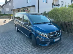 Blau Gebraucht 2023 Mercedes V300 Avantgarde Van / Kleinbus | 65.500 € (Fairer Preis)