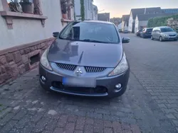 Grau Gebraucht 2008 Mitsubishi Grandis Van / Kleinbus | 2.900 €