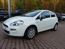 Weiß Gebraucht 2015 Fiat Punto Kleinwagen | 5.990 € (Etwas zu teuer)