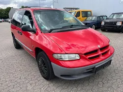 Rot Gebraucht 1997 Chrysler Voyager Van / Kleinbus | 1.450 € (Guter Preis)