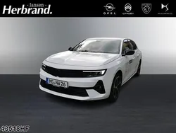 Weiß Gebraucht 2024 Opel Astra Kombi | 20.890 € (Superpreis)