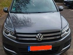 Grau Gebraucht 2014 VW Tiguan Trendline SUV | 9.500 € (Fairer Preis)