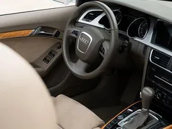 Weiß Gebraucht 2011 Audi Cabriolet Sport Cabrio | 18.199 € (Fairer Preis)