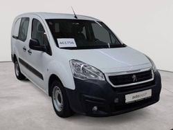 Schneeweiß Gebraucht 2016 Peugeot Partner Comfort Van / Kleinbus | 8.990 € (Guter Preis)