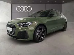 Distriktgrün metallic Neu 2025 Audi A1 S-Line Kleinwagen | 31.480 € (Superpreis)