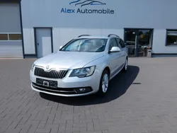 Silber Gebraucht 2014 Skoda Superb Ambition Kombi | 6.480 € (Superpreis)