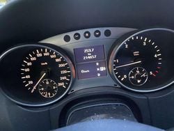 Schwarz Gebraucht 2008 Mercedes ML320 Edition 1 SUV | 9.500 € (Fairer Preis)