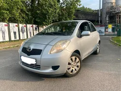 Silber Gebraucht 2006 Toyota Yaris Kleinwagen | 1.650 € (Guter Preis)