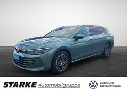 Grün Gebraucht 2024 VW Passat Elegance Kombi | 37.440 € (Superpreis)