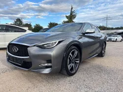 Grau Gebraucht 2016 Infiniti Q30 Sport Tech Kleinwagen | 13.900 € (Fairer Preis)