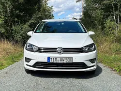 Weiß Gebraucht 2015 VW Golf VII Highline Kombi | 11.700 € (Fairer Preis)