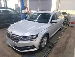 Silber Gebraucht 2022 Skoda Superb Ambition Kombi | 22.990 € (Fairer Preis)