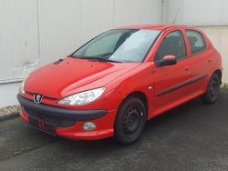 Rot Gebraucht 2008 Peugeot 206 Limousine | 1.500 € (Etwas zu teuer)