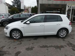 Weiß Gebraucht 2015 VW e-Golf Kleinwagen | 8.990 € (Etwas zu teuer)
