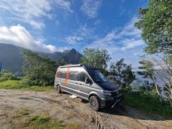 Grau Gebraucht 2021 VW California California Van | 82.999 €